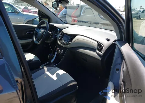 2020 Chevrolet Trax Fwd Ls from USA, damaged, VIN 3GNCJKSB2LL155152